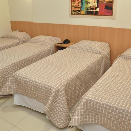Lotus Hotel - A 6 Km Do Santuario De Aparecida-Sp Guaratinguetá المظهر الخارجي الصورة