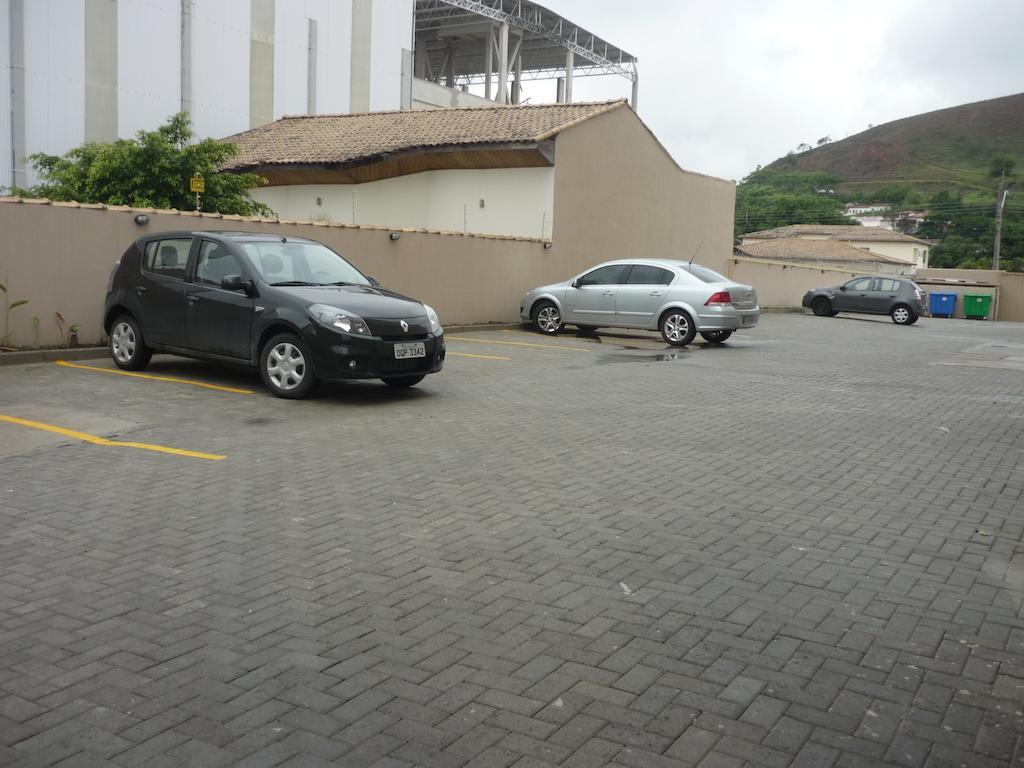 Lotus Hotel - A 6 Km Do Santuario De Aparecida-Sp Guaratinguetá المظهر الخارجي الصورة