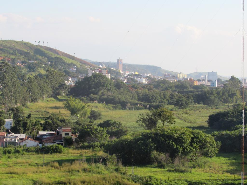 Lotus Hotel - A 6 Km Do Santuario De Aparecida-Sp Guaratinguetá المظهر الخارجي الصورة
